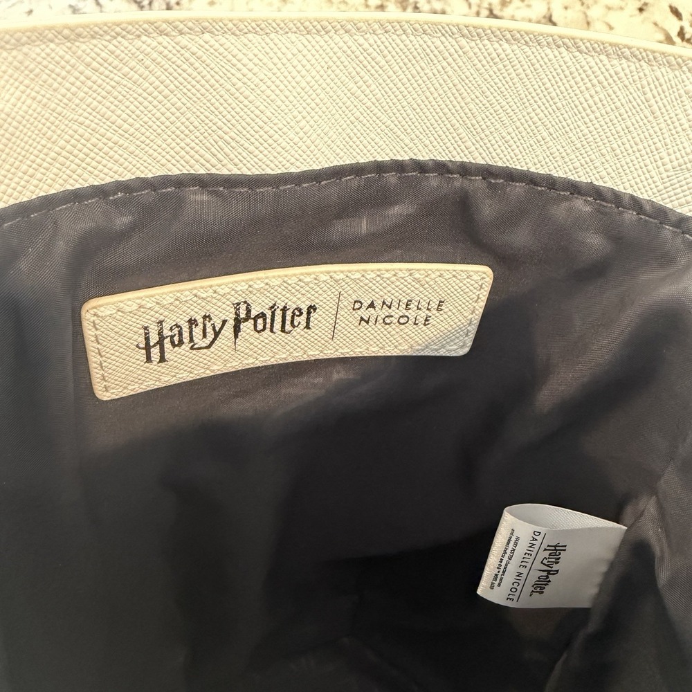 Harry Potter Honeydukes Crossbody Bag Danielle Nicole Universal Studios Purse - Picture 4 of 10